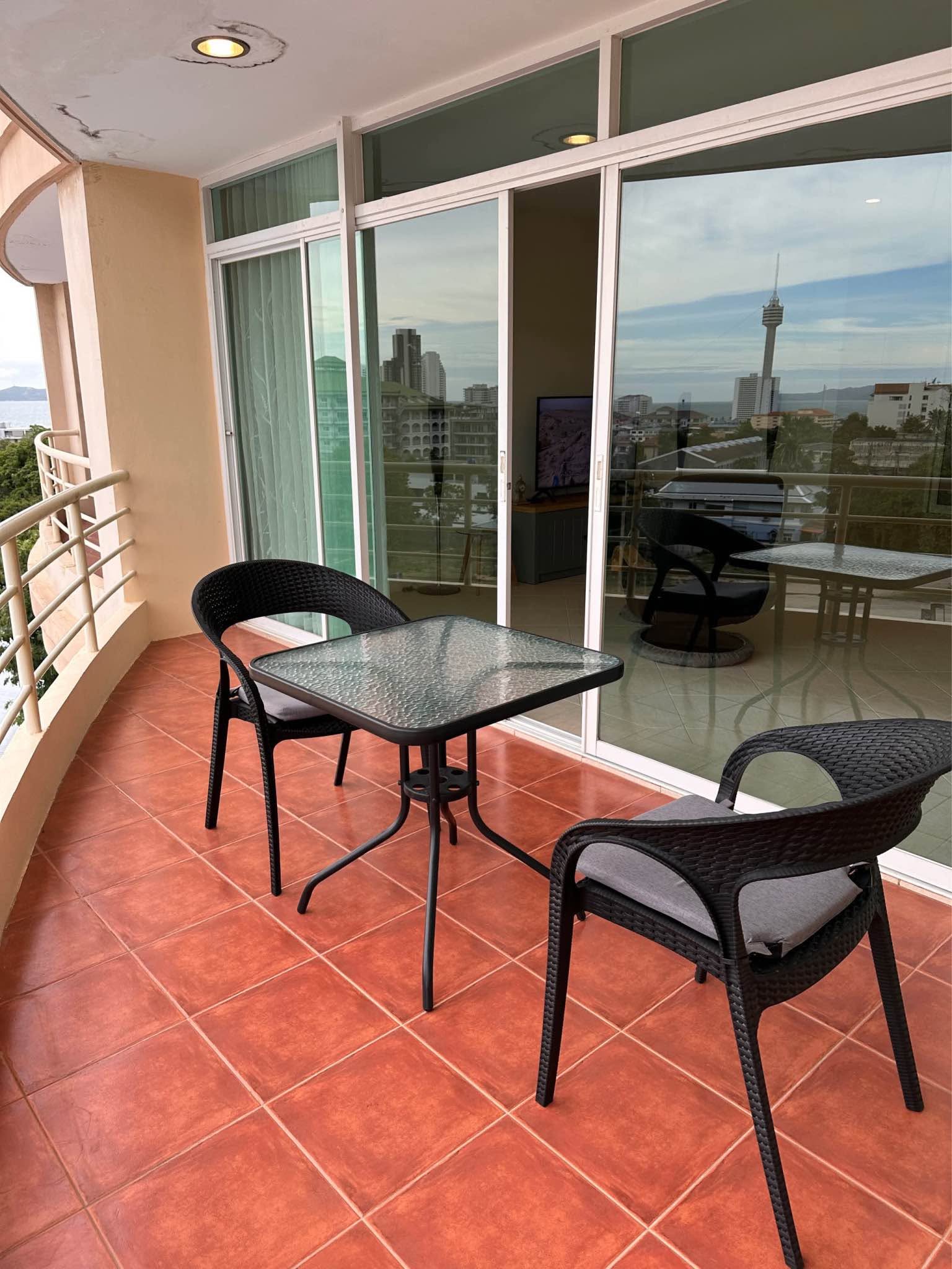 1 Bedroom Condo for rent at Executive Residence IV