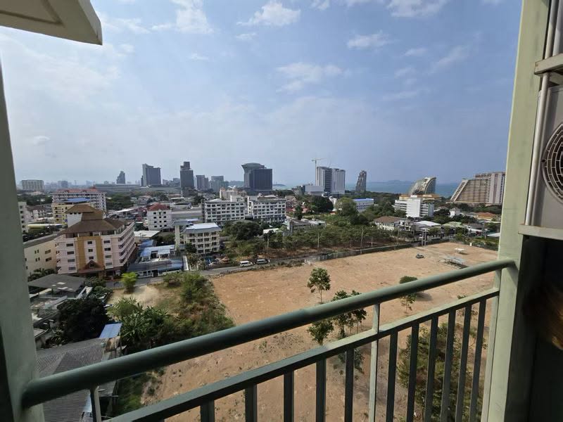 1 Bedroom Condo for sale at Lumpini Ville Naklua-Wongamat
