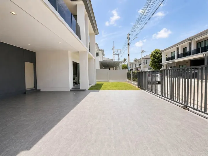 3 Bedroom House for rent at Patta Element