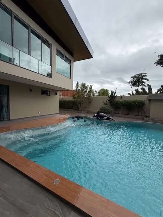 6 Bedroom Villa for rent in Toongklom Tanman
