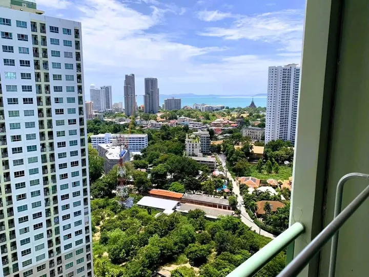 Photo from a listing at Lumpini Naklua Wongamat