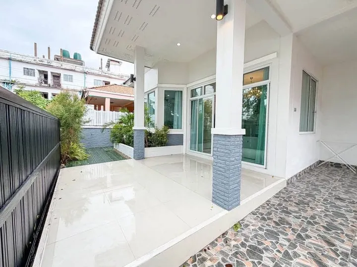 3 Bedroom House for rent at RK 14 Rattanakorn