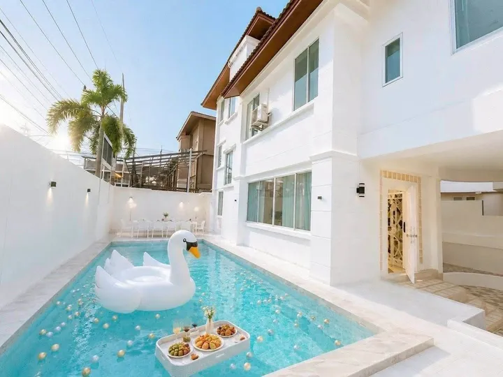 5 Bedroom Villa for rent in Siam Country Club