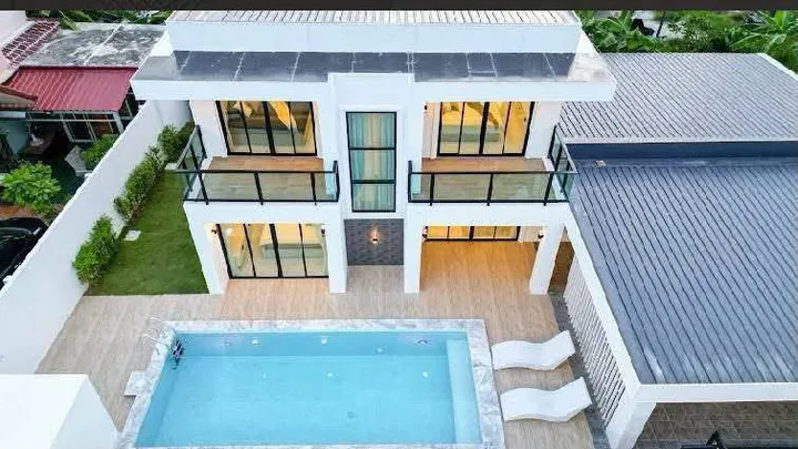 5 Bedroom Villa for sale in Thepprasit