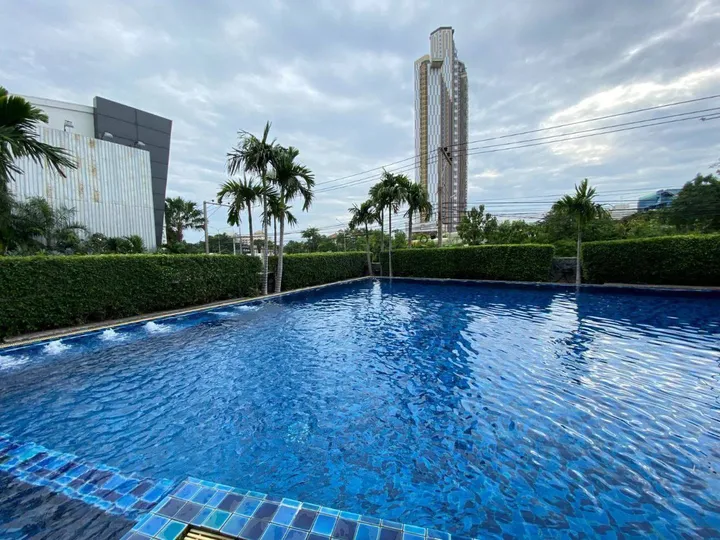 Photo from a listing at Dusit Grand Condo View